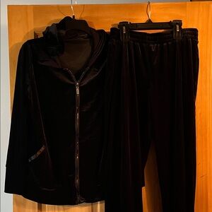 Active USA Black Velour Jacket and Pants Set